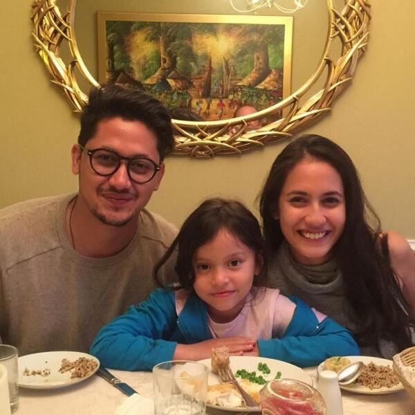 10 Potret Dekat Artis Muda & Adik Kecilnya, Beda Usia Belasan Tahun!