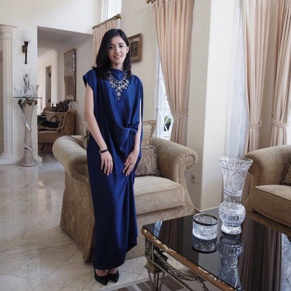 10 Pilihan Dress untuk Anak Muda ala Ify Alyssa, Anggun Banget!