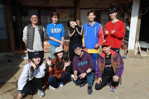 Curi Fokus di Variety Show 'Michuri', Ini 10 Potret Memesona Song Kang