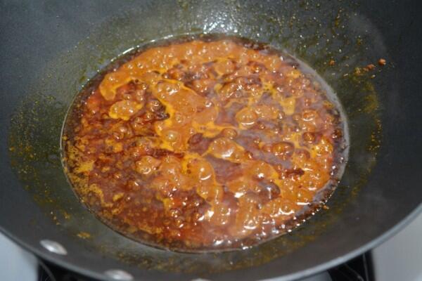 Resep Mudah Bikin Kari Ayam India, Rempahnya Nampol Abis!