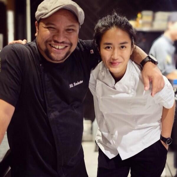 10 Potret Serius Chef Renatta Saat di Dapur, Bikin Deg-degan!