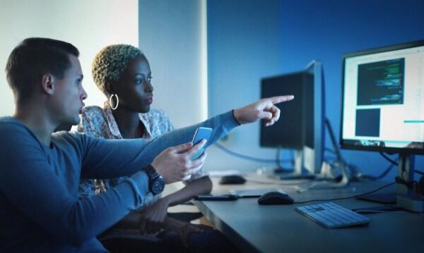 7 Hal yang Membuat Programmer Menjadi Pasangan Idaman, Gak Percaya?