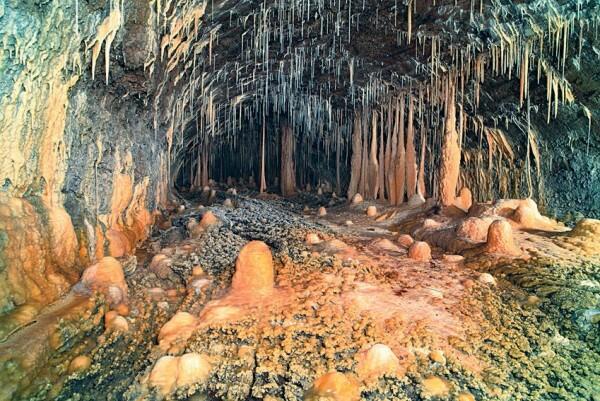 7 Gua Paling Ekstrem di Dunia, Menantang dan Indahnya Tak Pernah Pudar