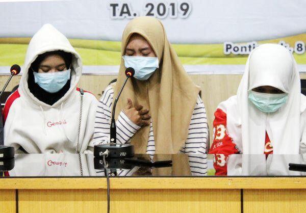 Sambil Terisak, Tujuh Siswi Minta Maaf Tapi Bantah Mengeroyok Aud