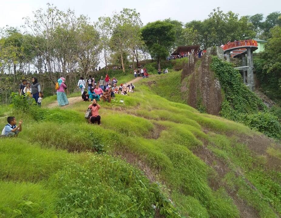 Batu So'on, Stonehenge Van Java