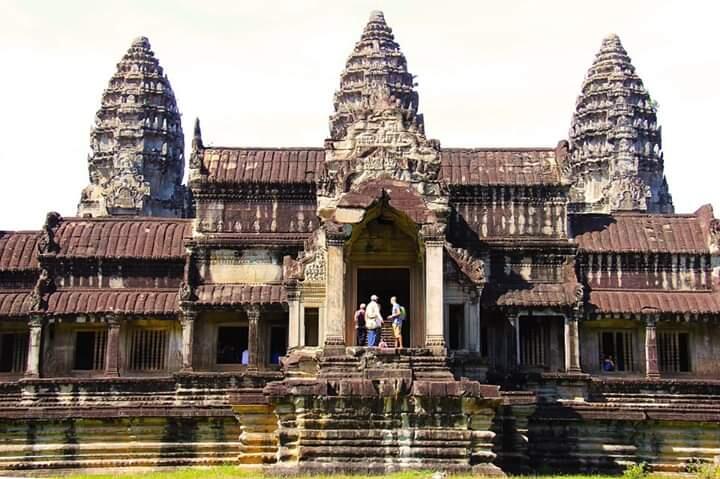 Angkor Wat, Salah Satu Keajaiban Dunia dari Kamboja.