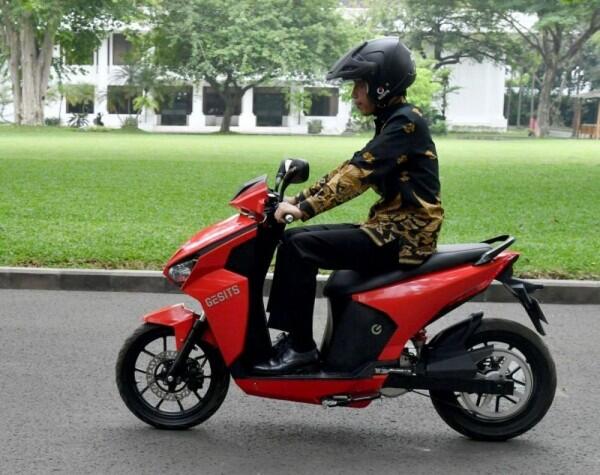 Hore! Gesits dan Lambretta Ramaikan IIMS 2019