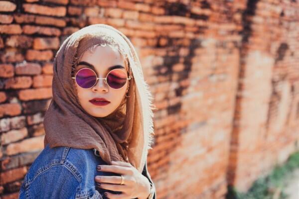 6 Tips Sederhana Jaga Kesehatan Rambut Buat yang Berjilbab