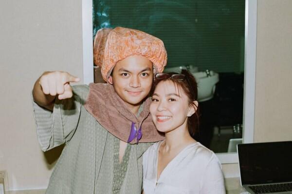 Potret Calvin Jeremy & Pacar yang Jarang Disorot, Udah 5 Tahun Lho!