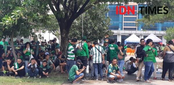 Melawat ke Malang, Giliran Persebaya Naik Rantis ke Kanjuruhan