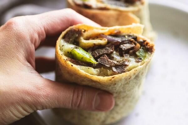 5 Menu Philly, Roti Lapis Bistik yang Bikin Ketagihan!