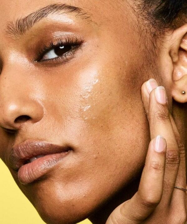 5 Hal yang Harus Kamu Pahami Tentang Double Cleansing Setelah Makeup