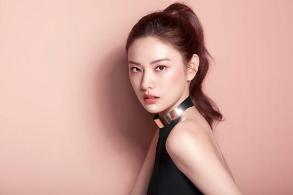 10 Potret Menawan Nana After School, Detektif Kece di Drama 'Kill It'