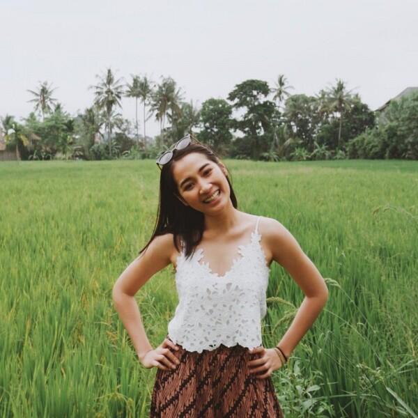 10 Potret Niken Anjani Bareng Pacar Bulenya, Sweet Banget!