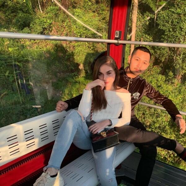 10 Potret Mesra Elina Joerg & Kekasihnya yang Tajir Melintir