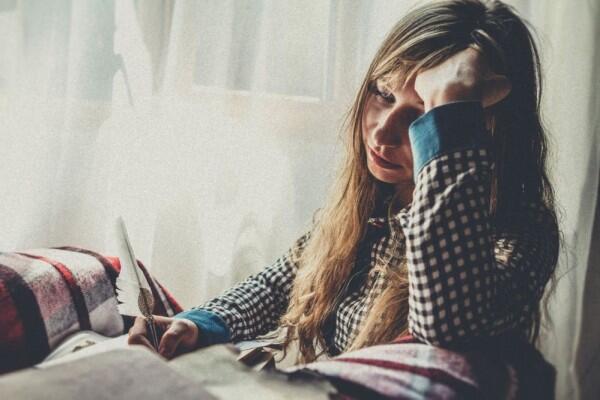 5 Tanda Nyata Kalau Kamu Sebenarnya Sedang Stres Berat