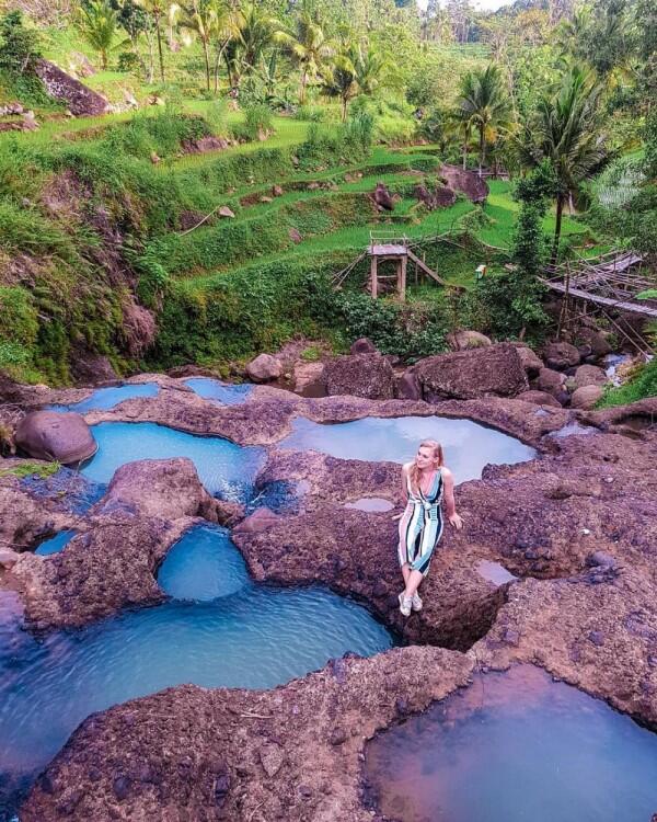 9 Potret Indahnya Air Terjun Kedung Kandang, Asri di Persawahan Yogya