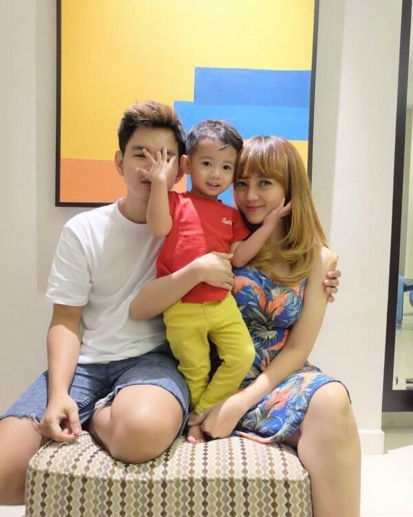 10 Potret Atlansyah Adelio, Keponakan Chand Kelvin yang Lucu Abis