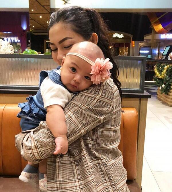 10 Potret Baby Zara, Anak Pertama Guntur Triyoga yang Bikin Gemes!