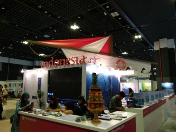 Kapal Phinisi Hiasai Booth Kemenpar pada Adex 2019