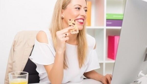 7 Tips Menaikkan Berat Badan Secara Alami, Gak Perlu Minum Obat kok!