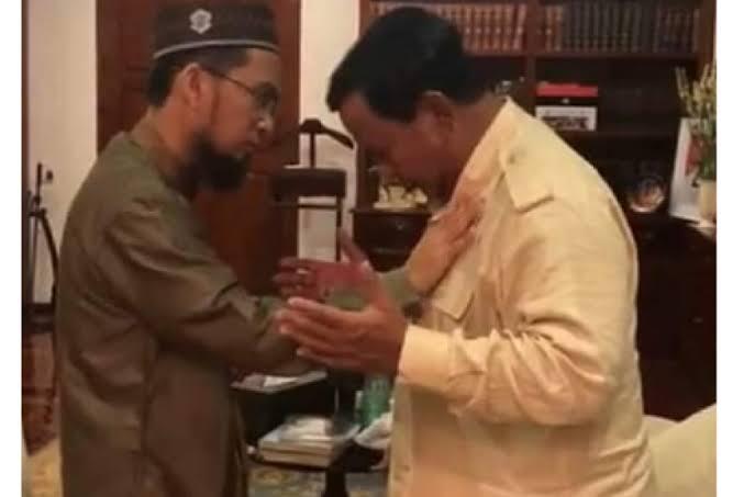 Giliran Ustaz Adi Hidayat Dukung Prabowo Subianto