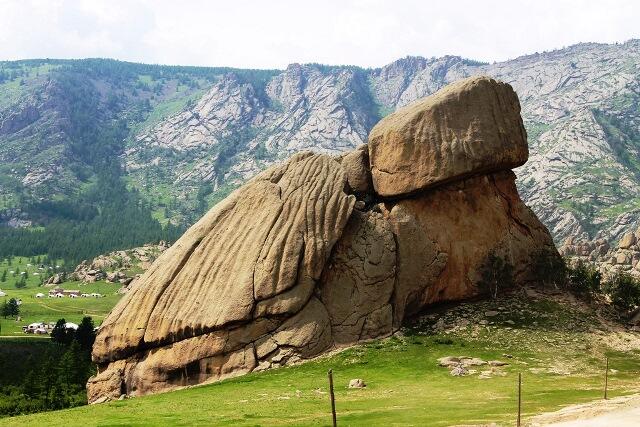 LOKASI TERBAIK SAAT BERPETUALANG DI MONGOLIA