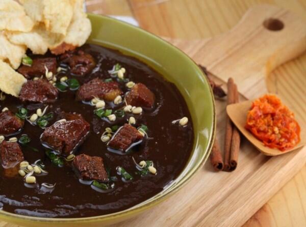 Resep Rawon Khas Surabaya, Gak Kalah Enak Sama yang Terkenal