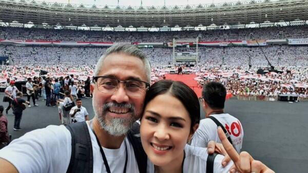 10 Potret Artis Ikuti Kampanye Putihkan GBK Jokowi-Ma'ruf, Meriah!