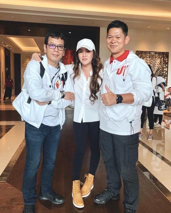 10 Potret Artis Ikuti Kampanye Putihkan GBK Jokowi-Ma'ruf, Meriah!