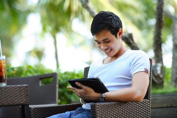 5 'Manfaat' Stalking, Gak Selalu Berdampak Negatif