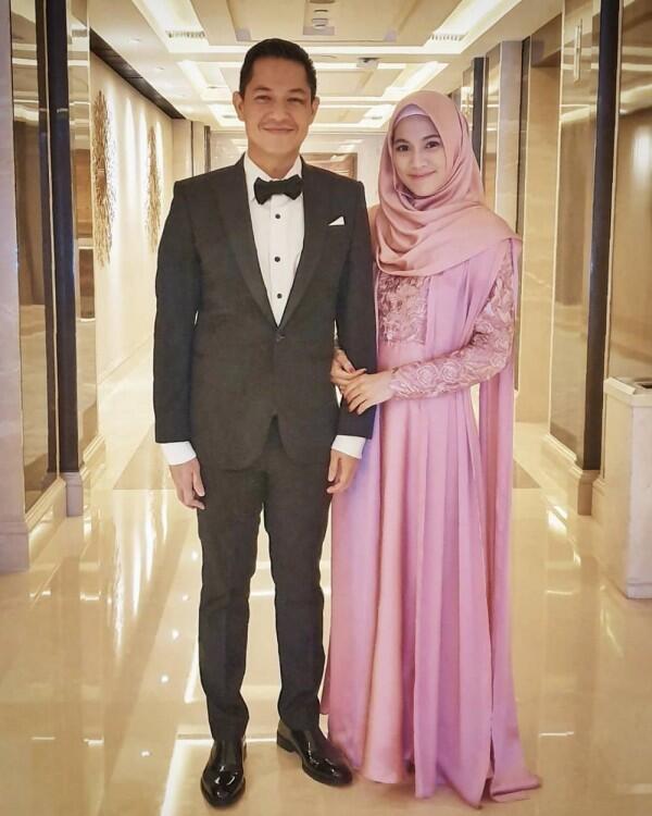 Dari Rumah hingga Kerja Bareng, 10 Potret Mesra Alyssa & Dude Harlino