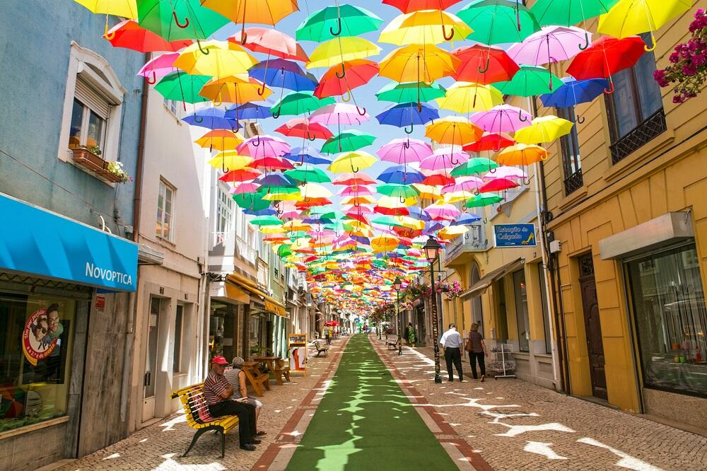 12 Destinasi Ini Warna-warni bak Pelangi, Indahnya Kebangetan!
