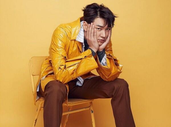 Segera Comeback, 13 Potret Kim Young Kwang yang Siap Lemahkan Hatimu
