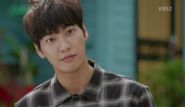 Segera Comeback, 13 Potret Kim Young Kwang yang Siap Lemahkan Hatimu