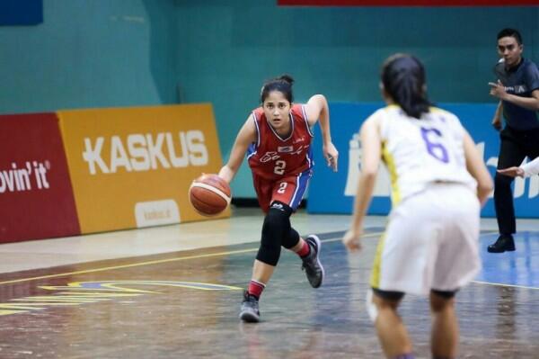 Bintang Lapangan, Ini 10 Potret Energik Sitha Marino Saat Main Basket