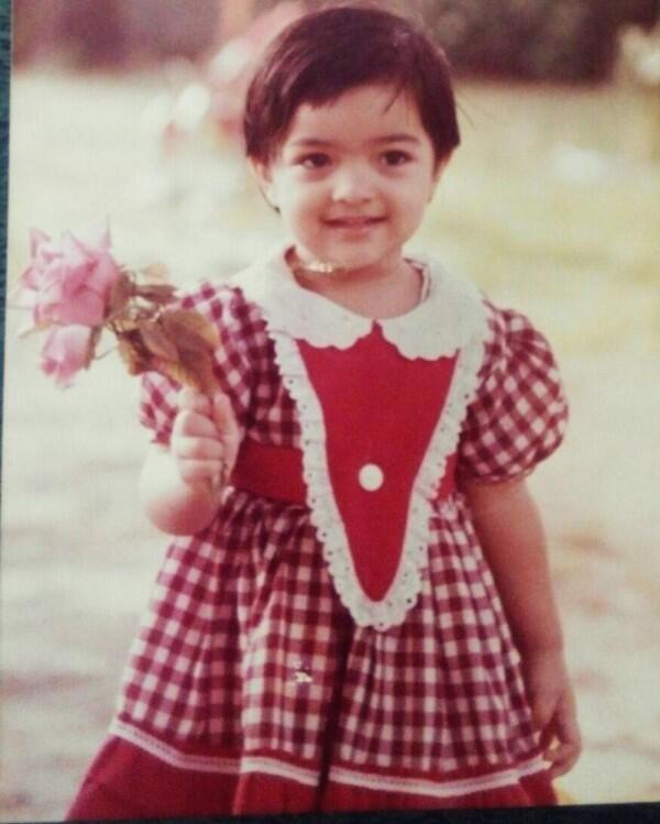 Menginjak Usia 34 Tahun, Ini 10 Potret Lawas Masa Kecil Ashanty