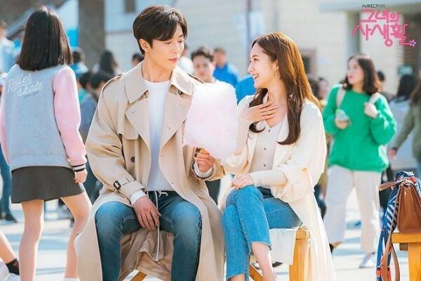 10 Momen Romantis Jae Wook-Min Young di Drama Her Private Life