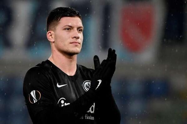 Butuh Striker Baru, Manchester City Dikabarkan Incar Luka Jovic