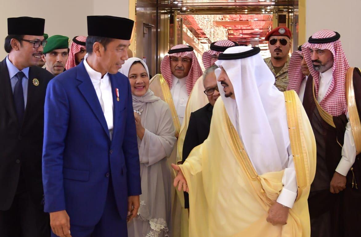 Tiba di Riyadh, Jokowi Akan Bertemu Raja Salman dan Pangeran MBS