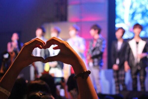 Sudah Kelewatan, 5 Tanda Kamu Harus Berhenti Jadi Fans KPop