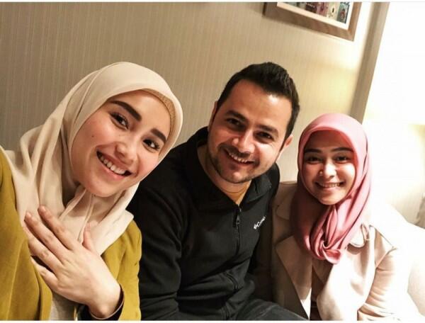 Bikin Pangling, 12 Potret Memikat Ayu Ting Ting dengan Balutan Hijab