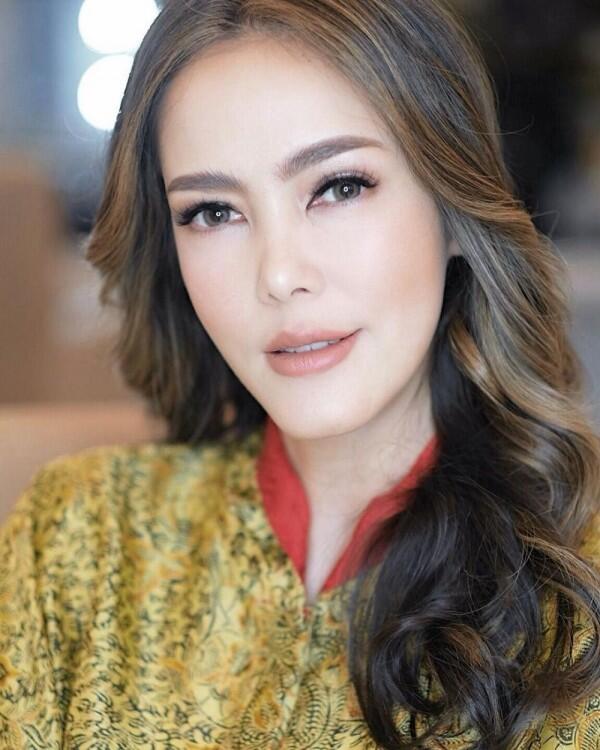 10 Pesona Artis Indonesia Berdarah Manado yang Bikin Meleleh