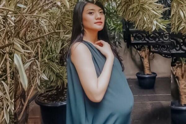 10 Potret Anissa Aziza Hamil Besar, Sebentar Lagi Melahirkan