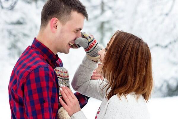 5 Kalimat Manis Pengganti 'I Love You' Ini Bikin Pasangan Makin Cinta