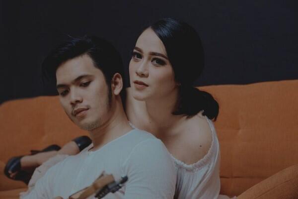 5 Kerugian Kalau Sering Membandingkan Hubungan Cintamu