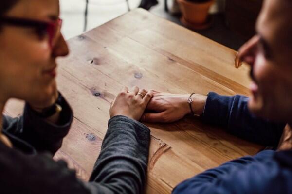 5 Kalimat Manis Pengganti 'I Love You' Ini Bikin Pasangan Makin Cinta