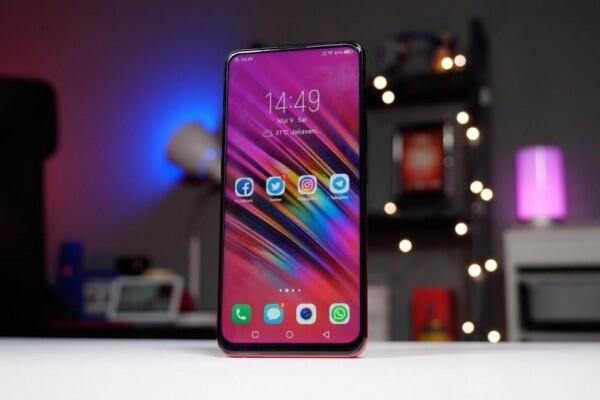 5 Smartphone 2019 dengan Layar Lebar Full Display, Patut Dicoba!