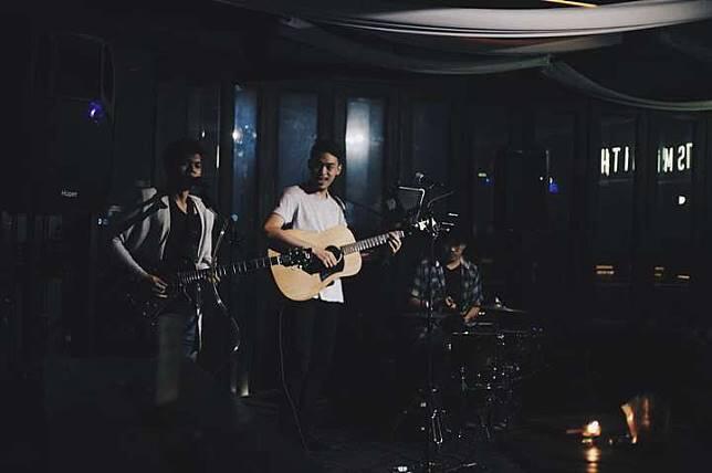 5 Cafe Hits dengan Live Music Buat Seru-Seruan Bareng Teman
