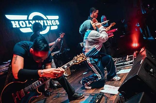 5 Cafe Hits dengan Live Music Buat Seru-Seruan Bareng Teman
